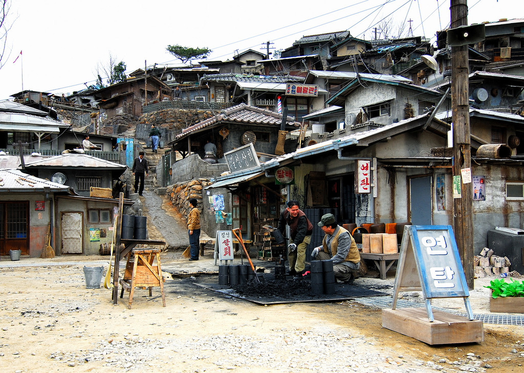 顺天电视剧拍摄基地大规模再现了韩国60~80年代韩国地方城市的面貌