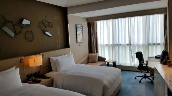 成都希尔顿酒店预订价格,联系电话\位置地址【携程酒店】