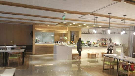 保定东站河大新区亚朵酒店预订价格,联系电话