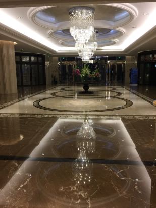 上海长荣桂冠酒店预订价格,联系电话\位置地址