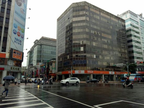 台北第一大饭店(FIRST HOTEL)预订价格,联系