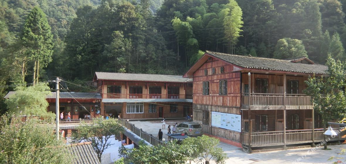 四面山酒店住宿安排
