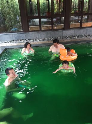 马龙盛水湾温泉酒店