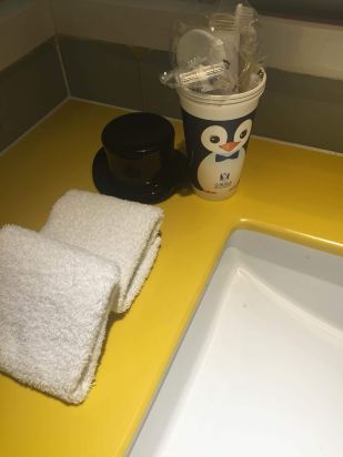 珠海长隆企鹅酒店预订价格,联系电话\位置地址