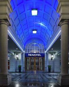 諾富特多倫多中心酒店(The Novotel Toronto Centre)5天4晚自由行套票