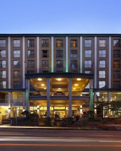 温哥華市中心假日套房酒店(Holiday Inn Vancouver Downtown & Suites, an IHG Hotel)5天4晚自由行套票