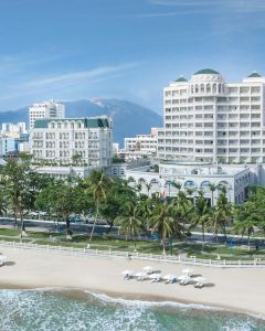 芽莊日出海灘水療酒店(Sunrise Nha Trang Beach Hotel & Spa)3天2晚自由行套票