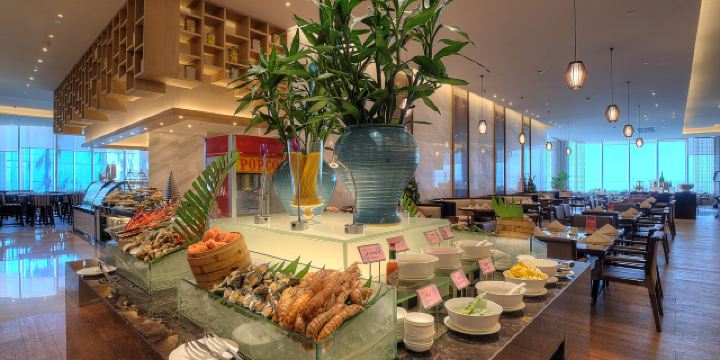 一线海景五星!北海富丽华大酒店 含涠洲岛上岛票2张 畅游北海老街