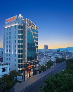 維也納酒店(汕尾翡翠灣二馬路美食街店)3天2晚自由行套票