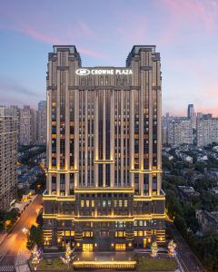 成都天府皇冠假日酒店5天4晚自由行套票