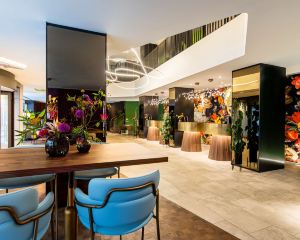 香港-阿姆斯特丹自由行 長榮航空+阿姆斯特丹NH精選花卉市場酒店