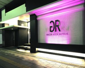 香港-巖國自由行 國泰航空公司+巖國站前格林瑞奇酒店