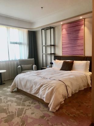 深圳湾科技园翡翠名仕酒店