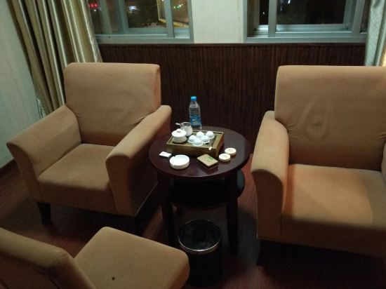 龙海福门大酒店