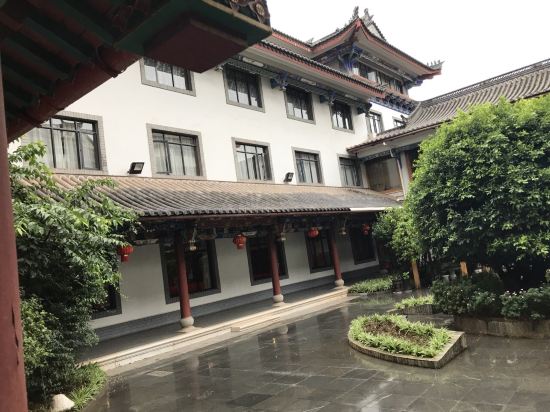 楚雄彝人古镇大酒店