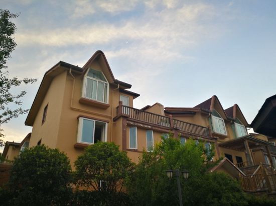 武隆山景城度假酒店