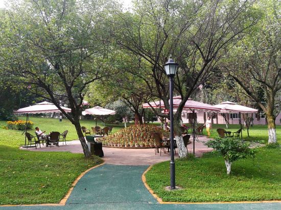 简阳三岔湖花岛酒店