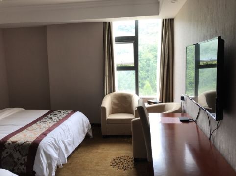 平坝新都大酒店