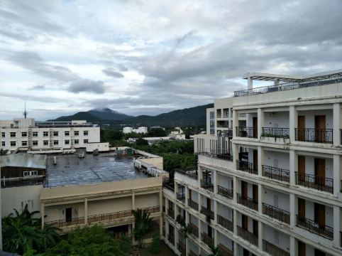 三亚凤凰机场海航快捷酒店