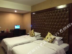 什么酒店比较舒服 CggYHFXStxWAPKS3AA1YRvVHbYU835_R_300_225.jpg