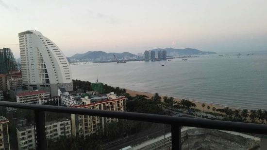关于三亚左岸海景度假公寓